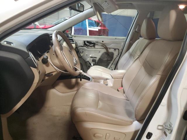  NISSAN ROGUE 2015 White