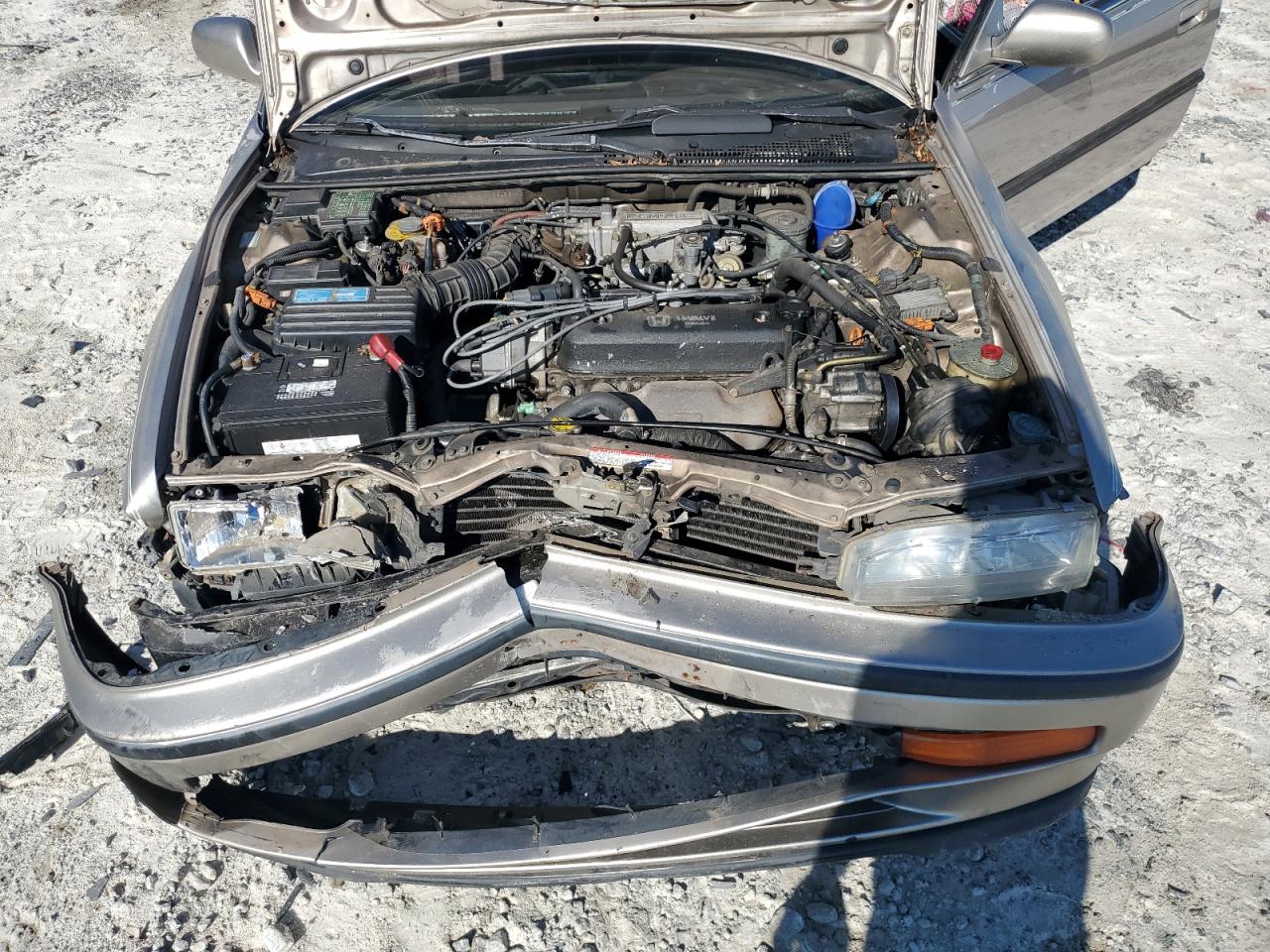 1992 Honda Accord Ex VIN: 1HGCB7274NA038456 Lot: 61042175