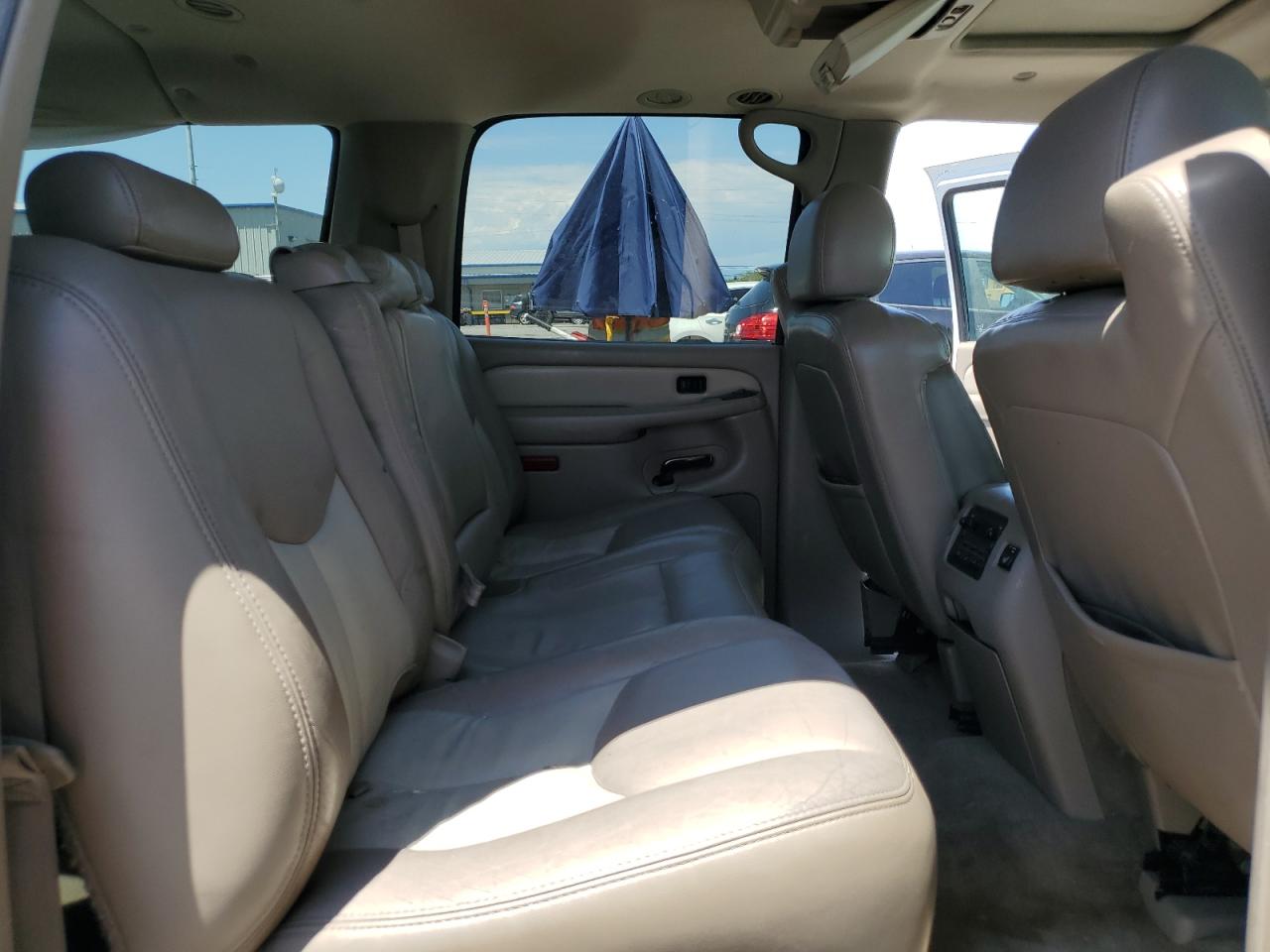 2005 GMC Yukon Xl Denali VIN: 1GKFK66U25J101371 Lot: 60171805