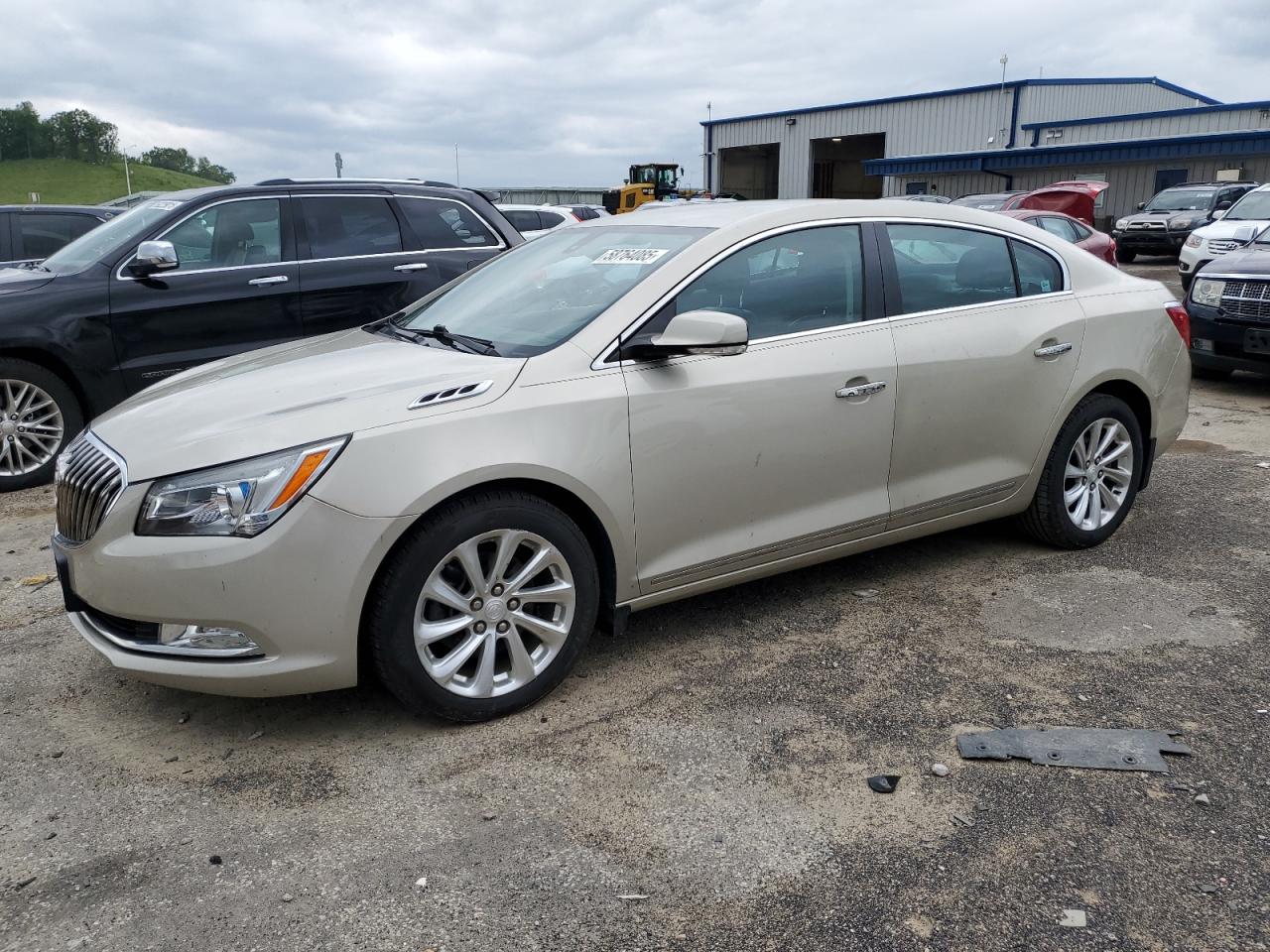 2014 Buick Lacrosse للبيع في Mcfarland، WI - Side