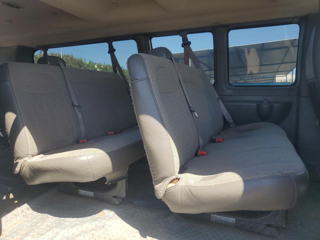 2020 Chevrolet Express G3500 Lt VIN: 1GAZGPFG2L1142907 Lot: 61597535