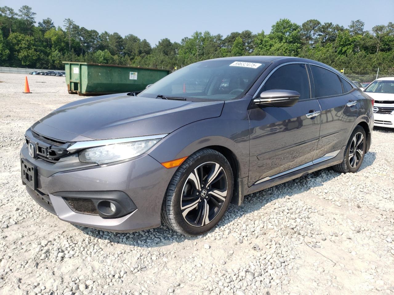Ellenwood, GA에서 판매 중인 2016 Honda Civic Touring - Minor Dent/Scratches