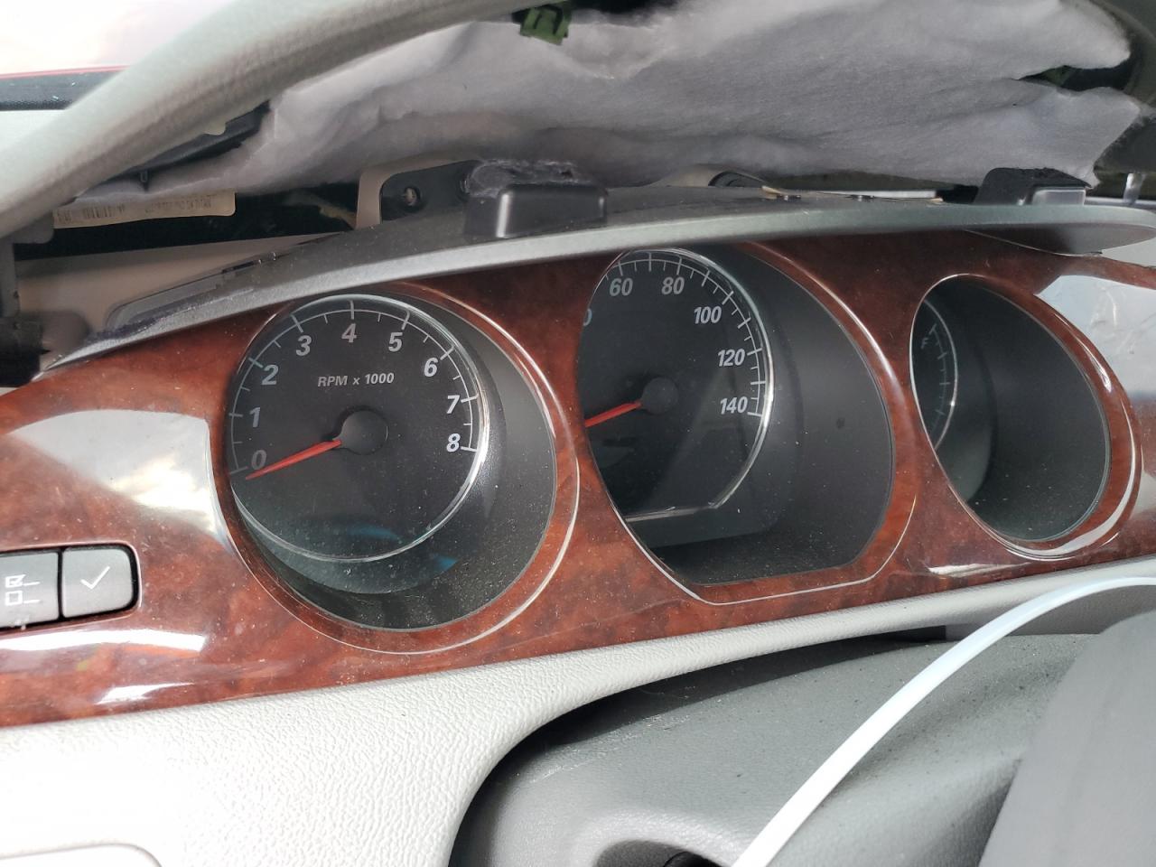 2008 Buick Lucerne Cxl VIN: 1G4HD572X8U135613 Lot: 60336925