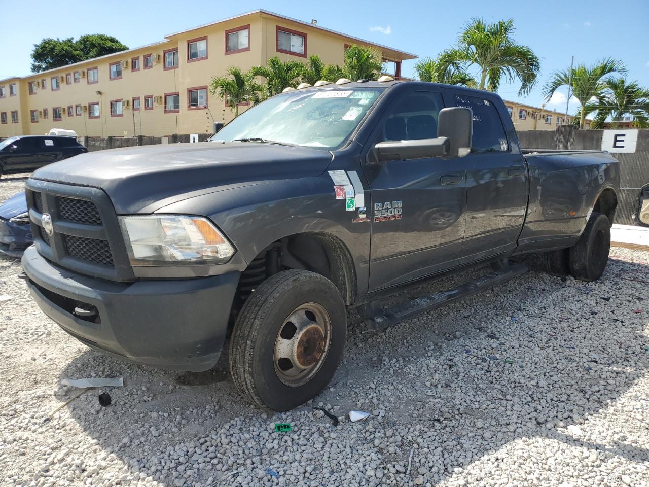 2018 Ram 3500 St იყიდება Opa Locka-ში, FL - Normal Wear