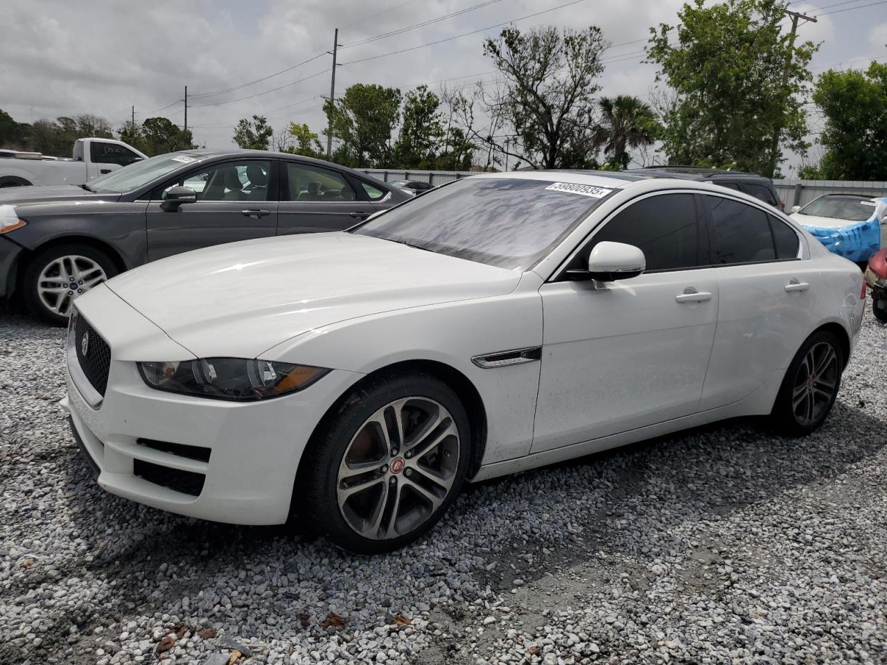 2017 Jaguar Xe Premium