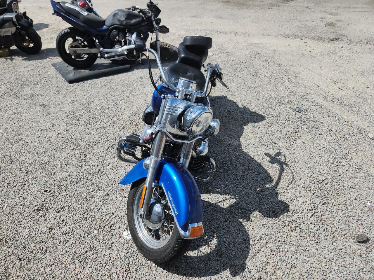 2017 Harley-Davidson Flstc Heritage Softail Classic VIN: 1HD1BWV11HB023563 Lot: 63021755
