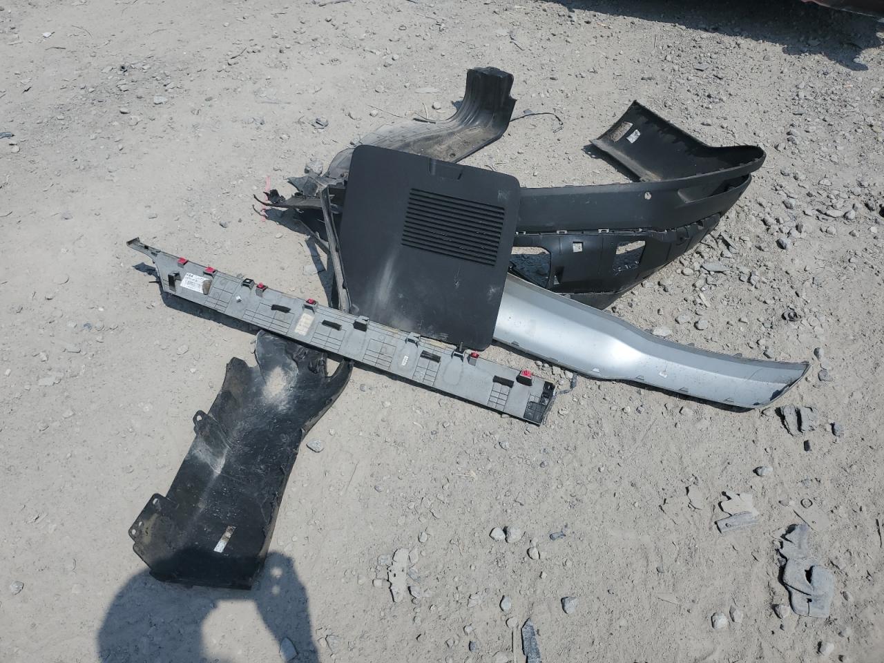 2024 Kia Carnival Lx VIN: KNDNB4H39R6304895 Lot: 62194215
