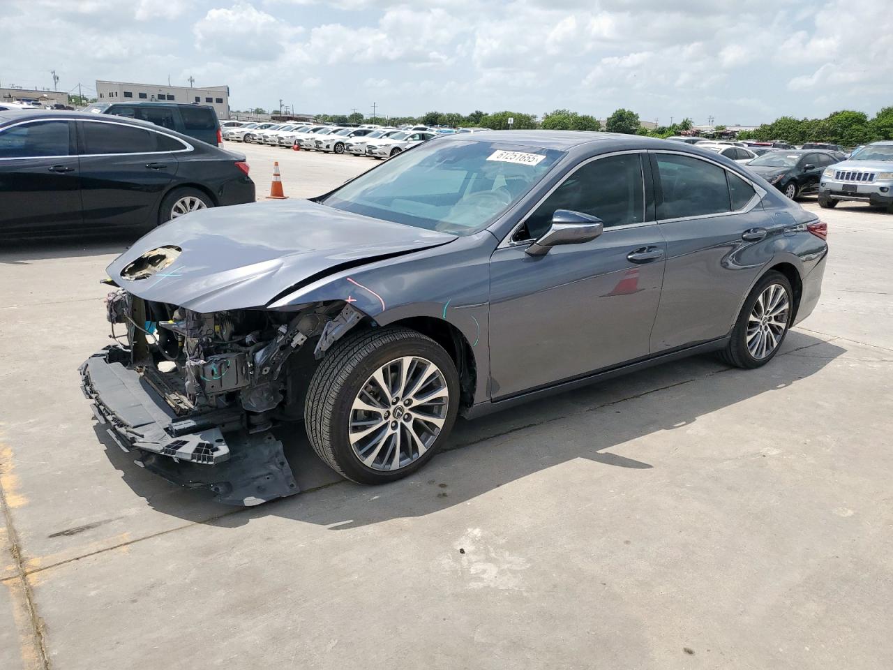 2019 Lexus Es 350 for Sale in Grand Prairie, TX - Front End