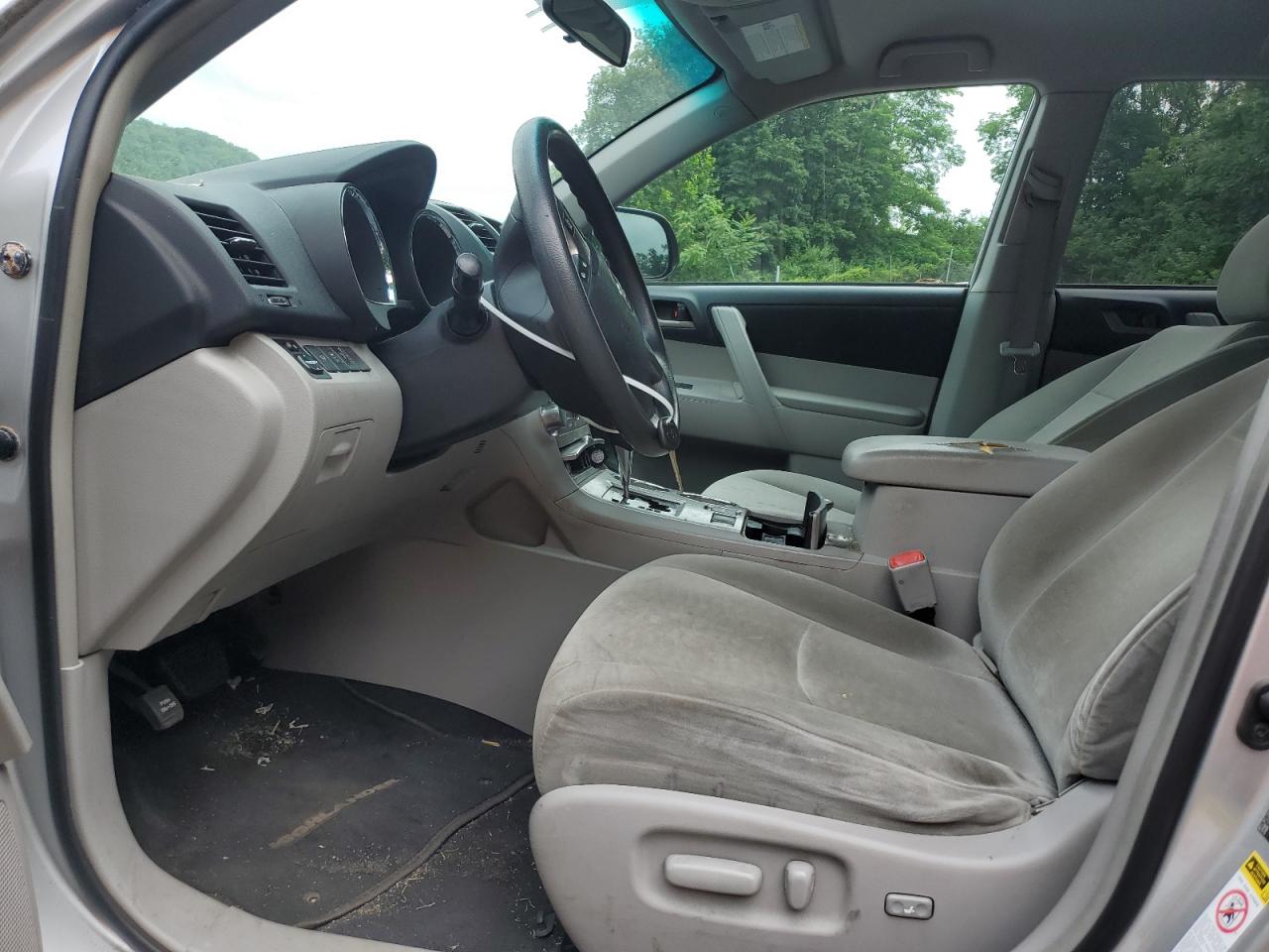 2011 Toyota Highlander Base VIN: 5TDBK3EHXBS045563 Lot: 62967435
