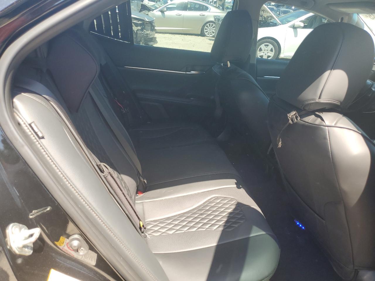 2019 Toyota Camry L VIN: 4T1B11HK1KU168075 Lot: 61873345