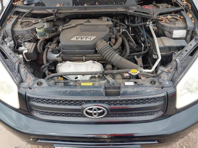 2004 TOYOTA RAV4 XT3 V