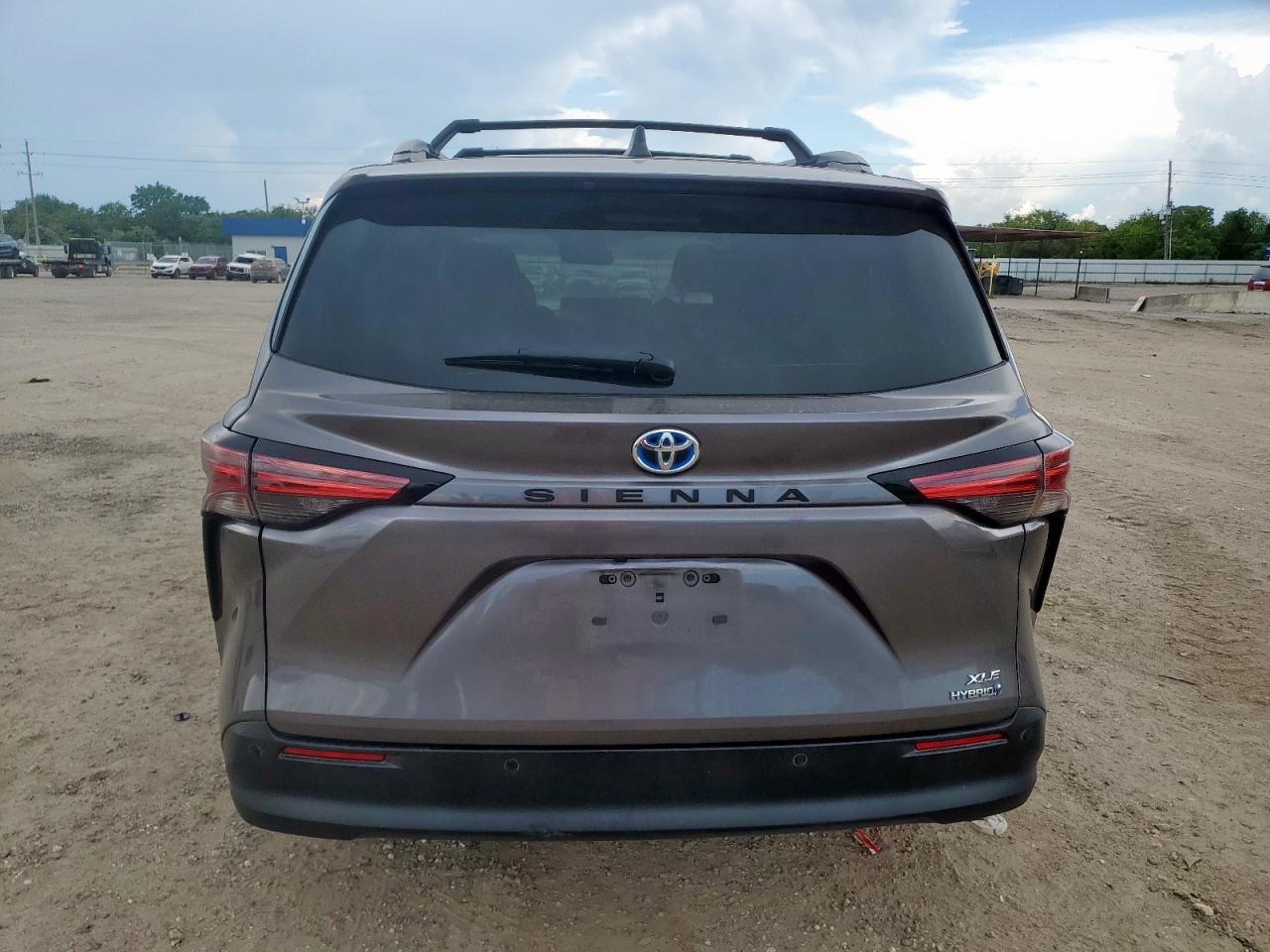 2022 Toyota Sienna Xle VIN: 5TDYRKEC8NS092342 Lot: 63000555