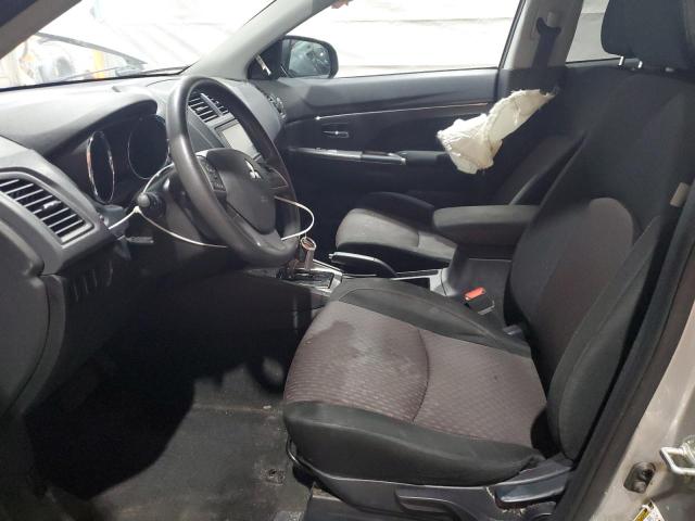  MITSUBISHI OUTLANDER 2018 Srebrny