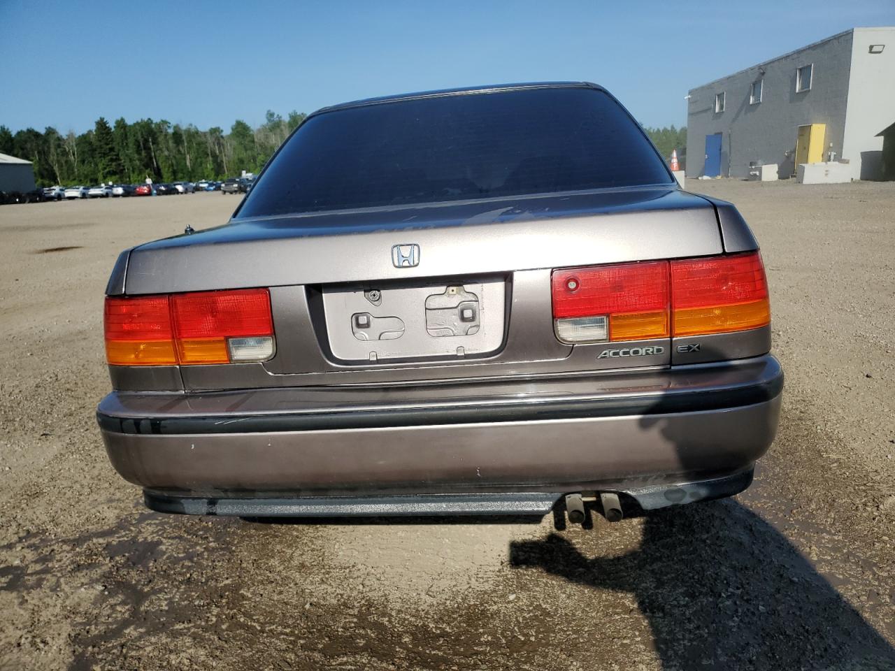 1992 Honda Accord Ex VIN: 1HGCB7673NA130331 Lot: 60263315