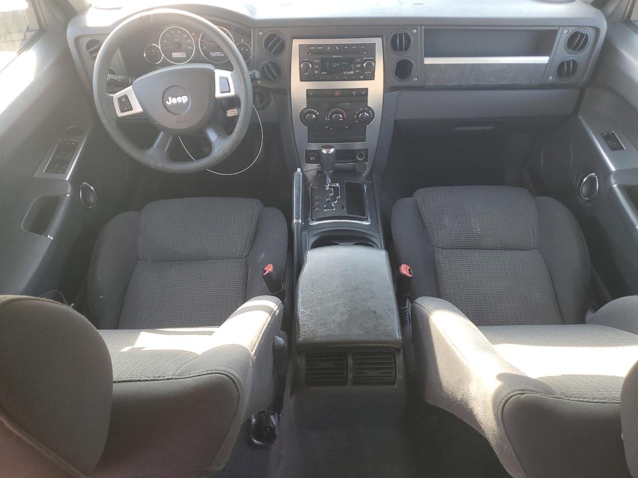 2010 Jeep Commander Sport VIN: 1J4RG4GK4AC125711 Lot: 60369545