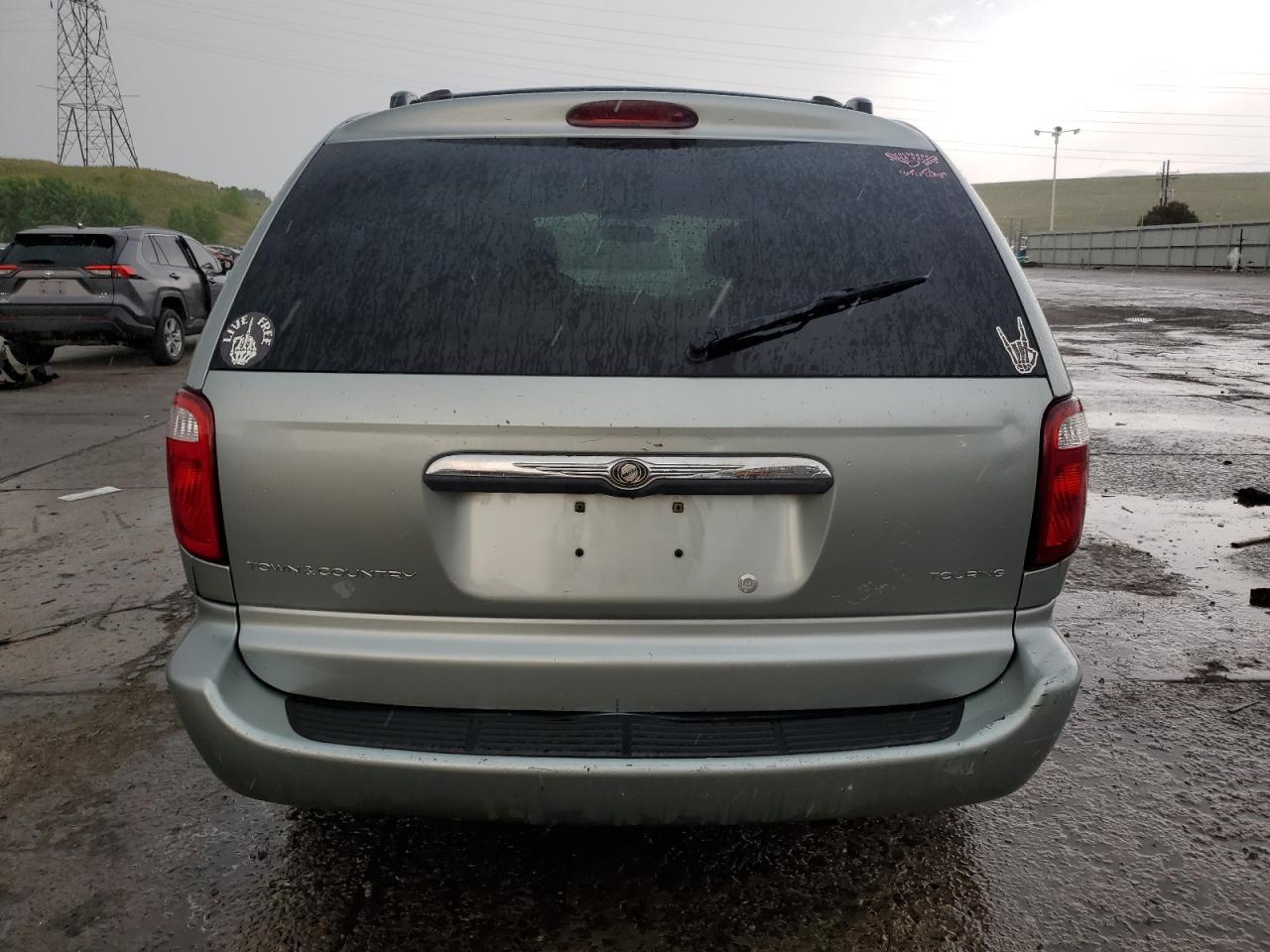 2004 Chrysler Town & Country Touring VIN: 2C4GP54L14R589972 Lot: 61873205
