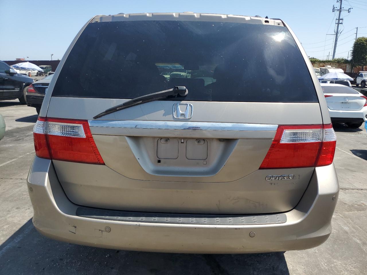 2005 Honda Odyssey Touring VIN: 5FNRL388X5B109925 Lot: 63053915