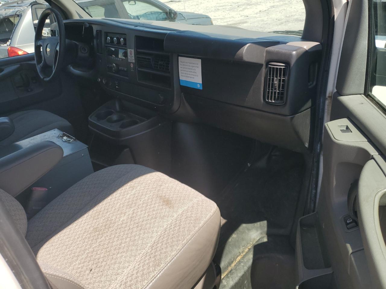 CHEVROLET EXPRESS 2012 VIN 1GCWGFCA9C1182048 zdjęcie 8