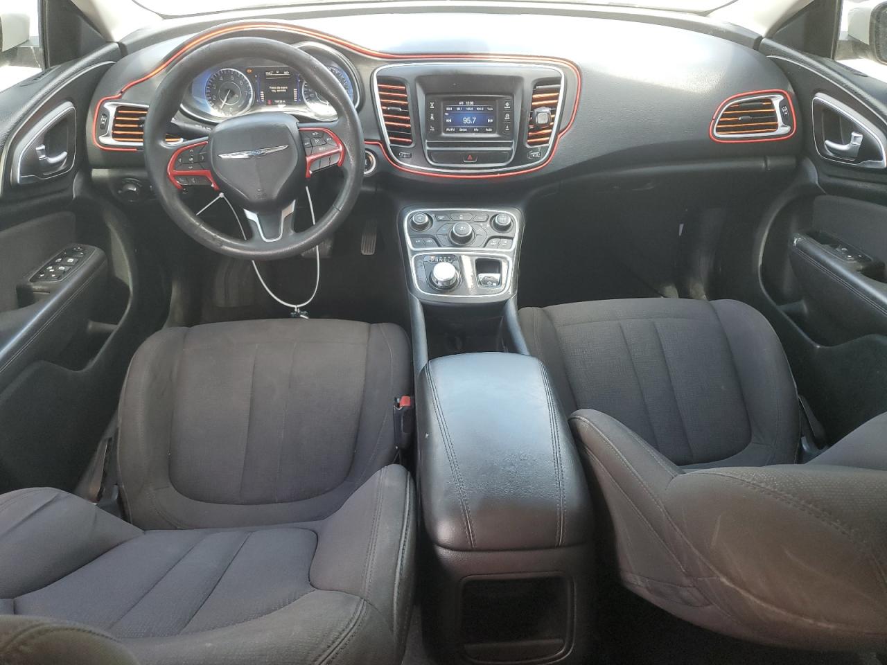 2015 Chrysler 200 Limited VIN: 1C3CCCAB6FN722689 Lot: 61449985