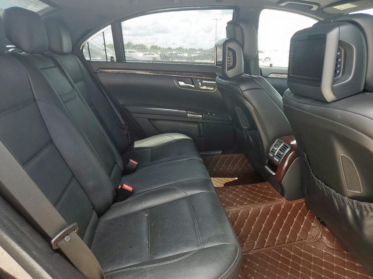 2010 Mercedes-Benz S 63 Amg VIN: WDDNG7HBXAA351760 Lot: 62380025