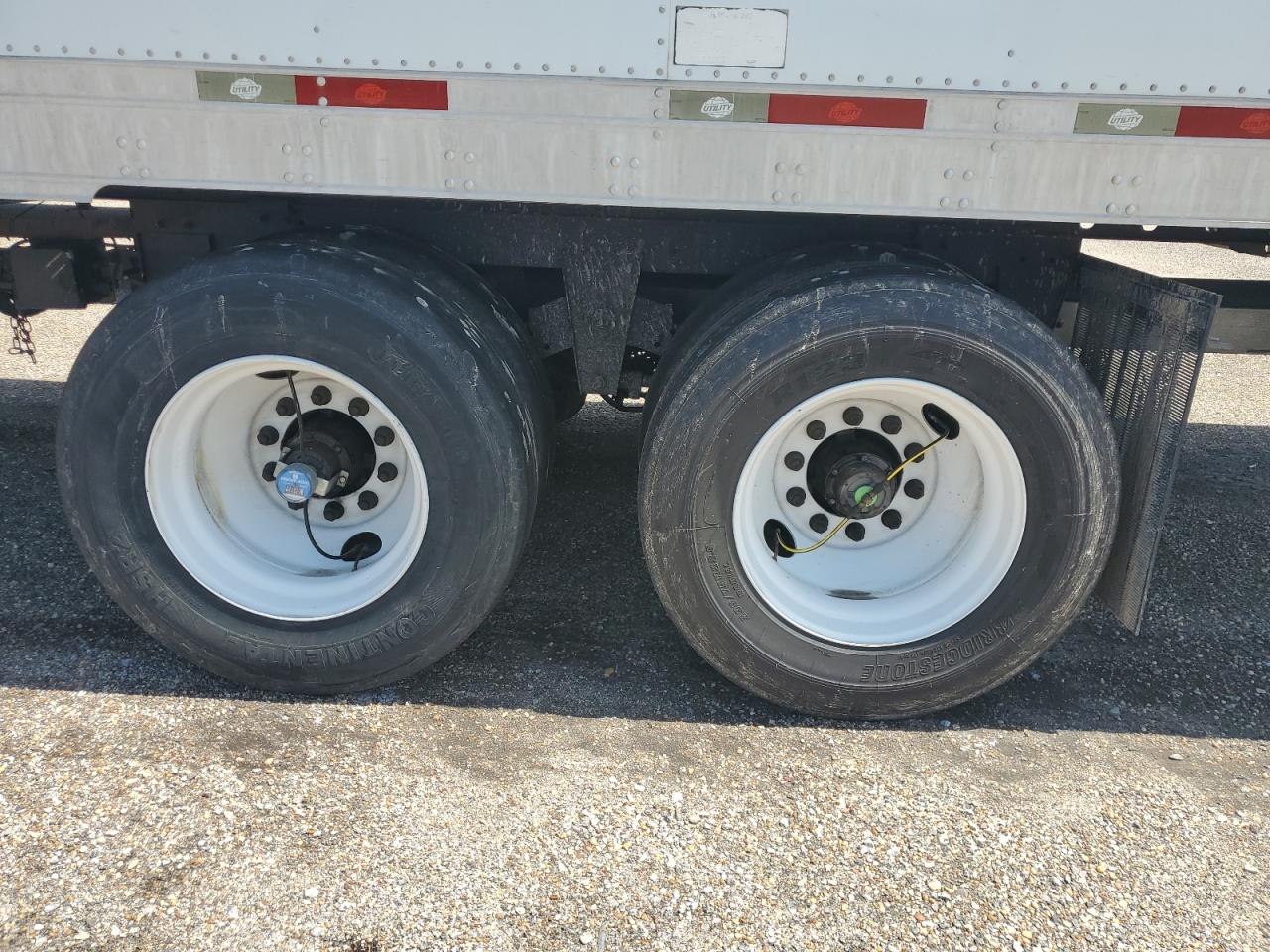 UTILITY ALL Models 2010 VIN 1UYVS2535AM833934 фото 9