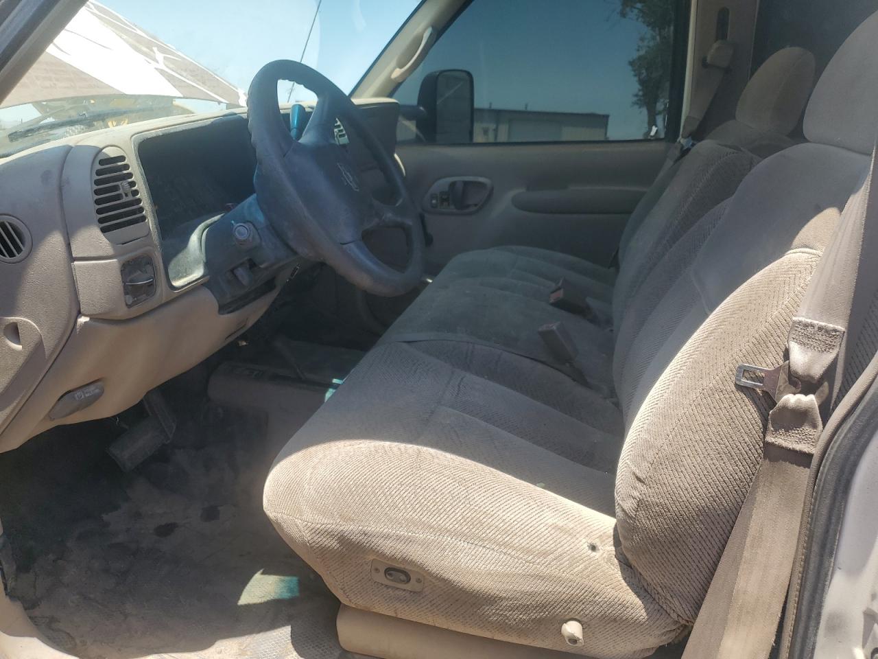1999 Chevrolet Suburban K2500 VIN: 1GNGK26J6XJ477886 Lot: 61775675