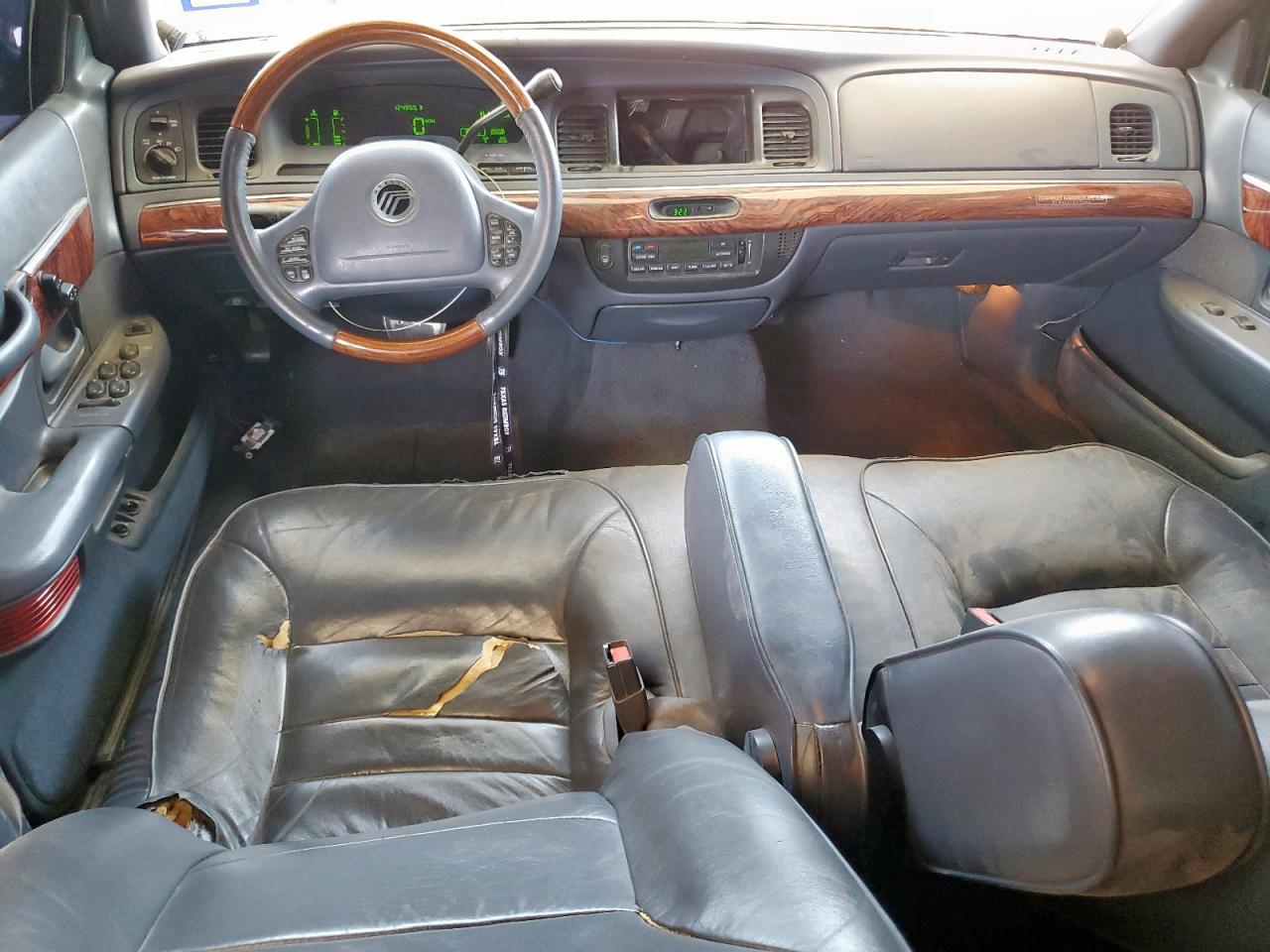 2002 Mercury Grand Marquis Ls VIN: 2MEFM75W42X666799 Lot: 61660195