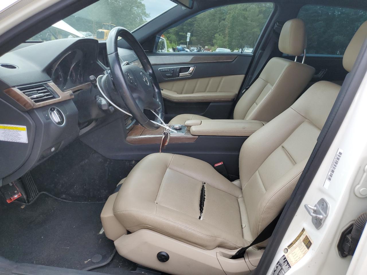 MERCEDES-BENZ E-CLASS 2011 VIN WDDHF2EB5BA457087 zdjęcie 7