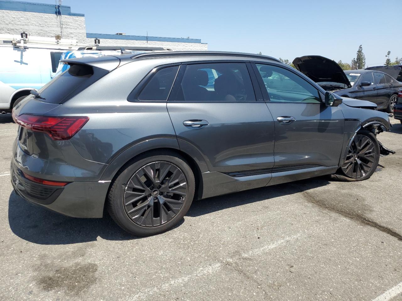 AUDI Q8 E-TRON 2024 VIN WA16AAGE8RB054379 фото 3
