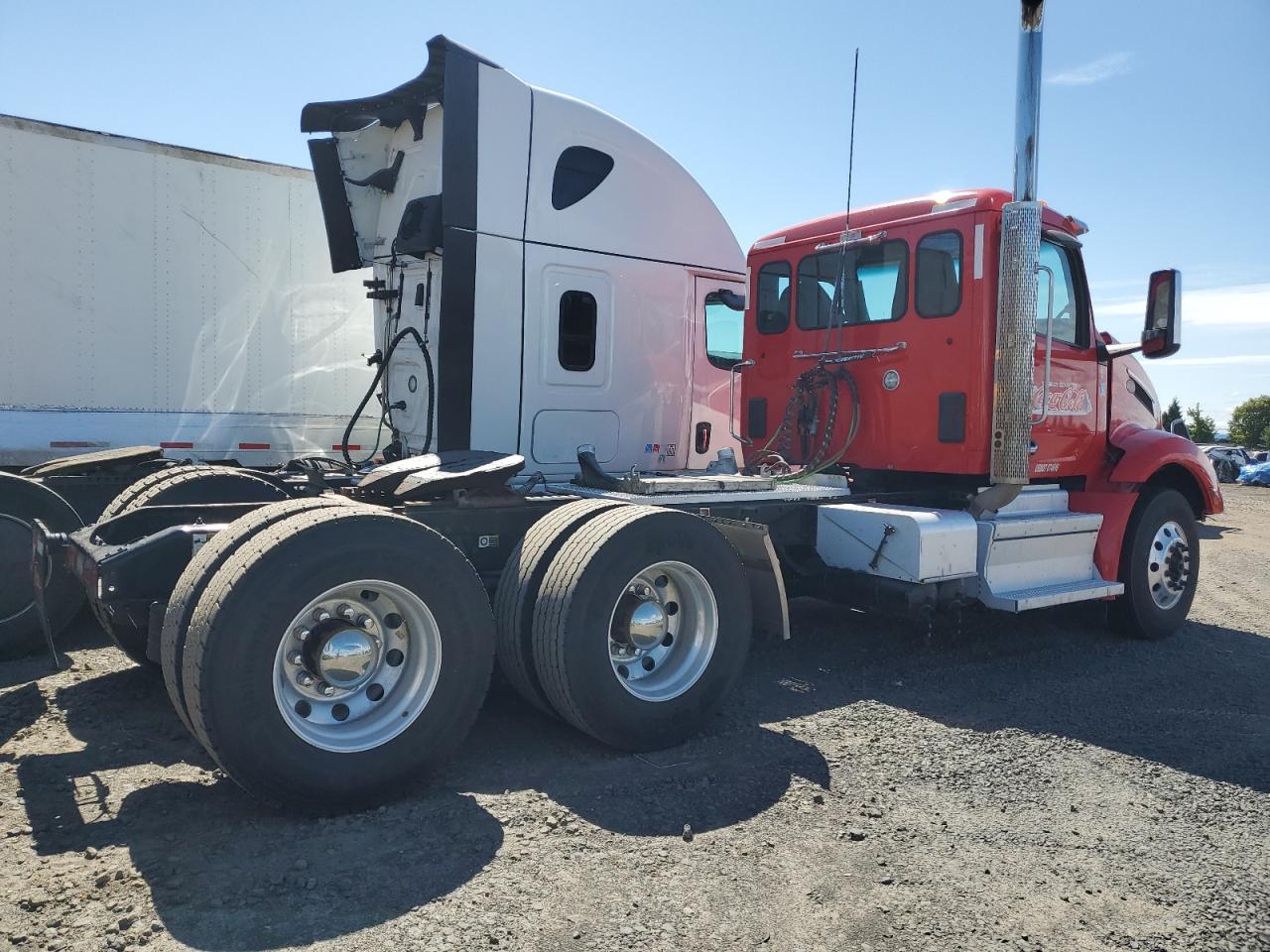 PETERBILT ALL MODELS 2023 VIN 1XPBDP9X5PD884430 фото 4