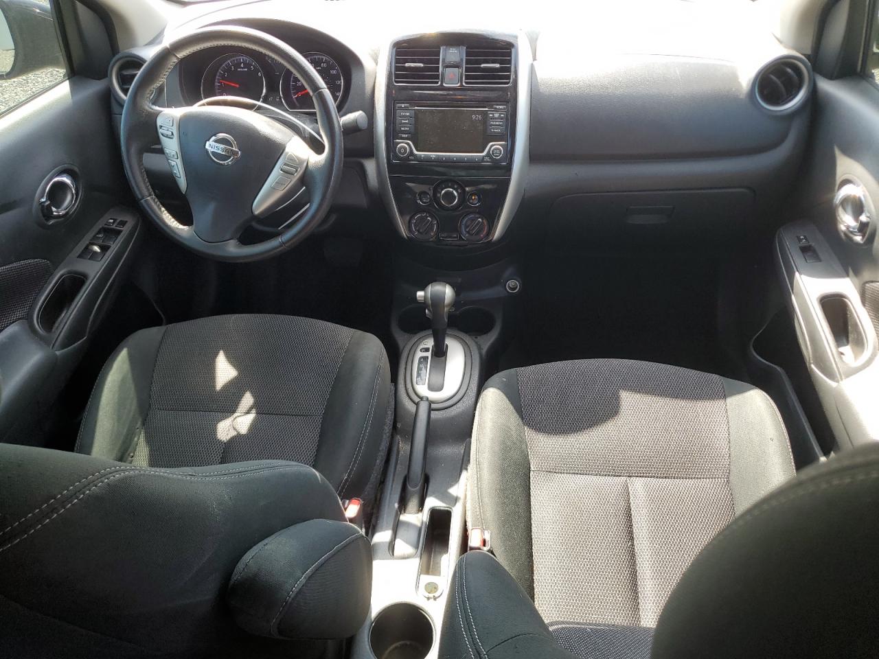 NISSAN VERSA 2018 VIN 3N1CN7AP8JL838609 zdjęcie 8