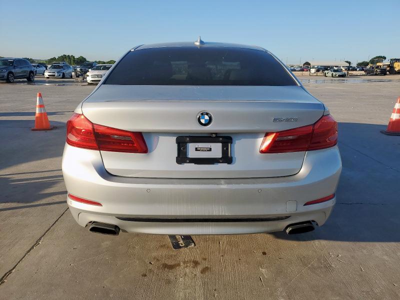  BMW 5 SERIES 2017 Серебристый