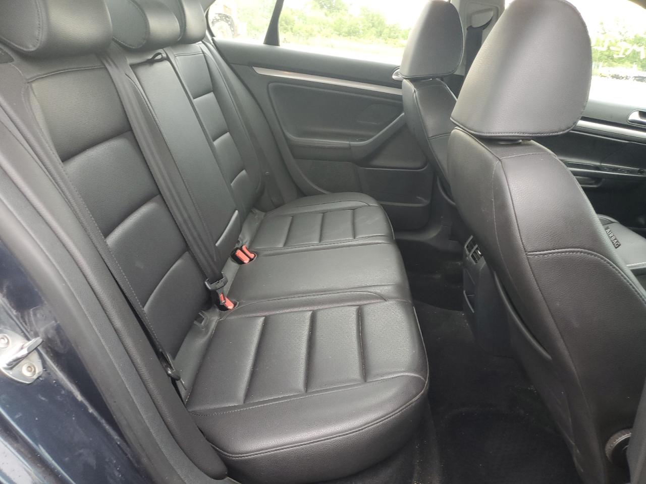 VOLKSWAGEN JETTA 2010 VIN 3VWAX7AJ6AM073059 photo 10