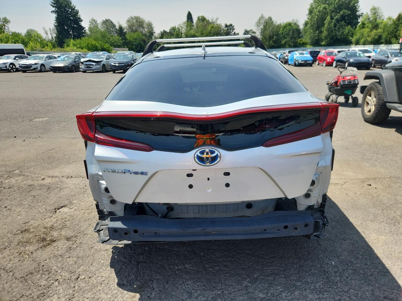 JTDKARFP8H3053392 2017 Toyota Prius Prime