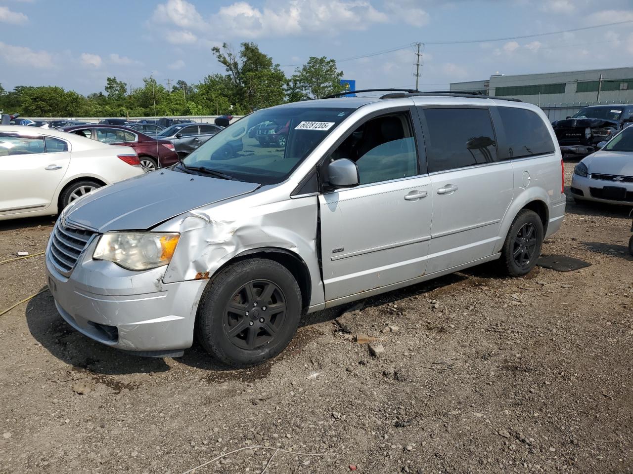 2008 Chrysler Town & Country Touring for Sale in Chicago Heights, IL - Front End