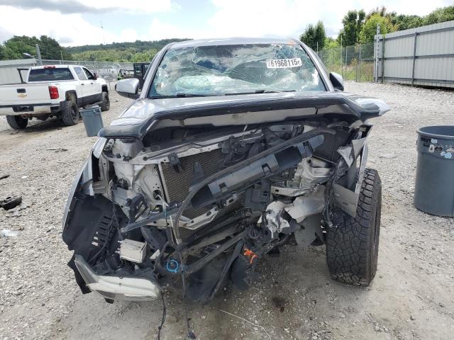  TOYOTA TACOMA 2019 Серебристый