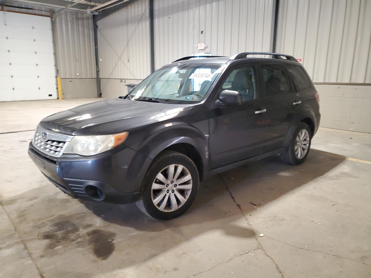 West Mifflin, PA에서 판매 중인 2011 Subaru Forester 2.5X Premium - Rear End