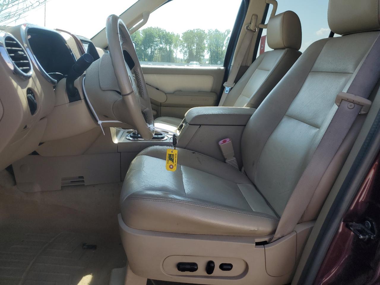 2007 Ford Explorer Eddie Bauer VIN: 1FMEU74E47UB51303 Lot: 61835765