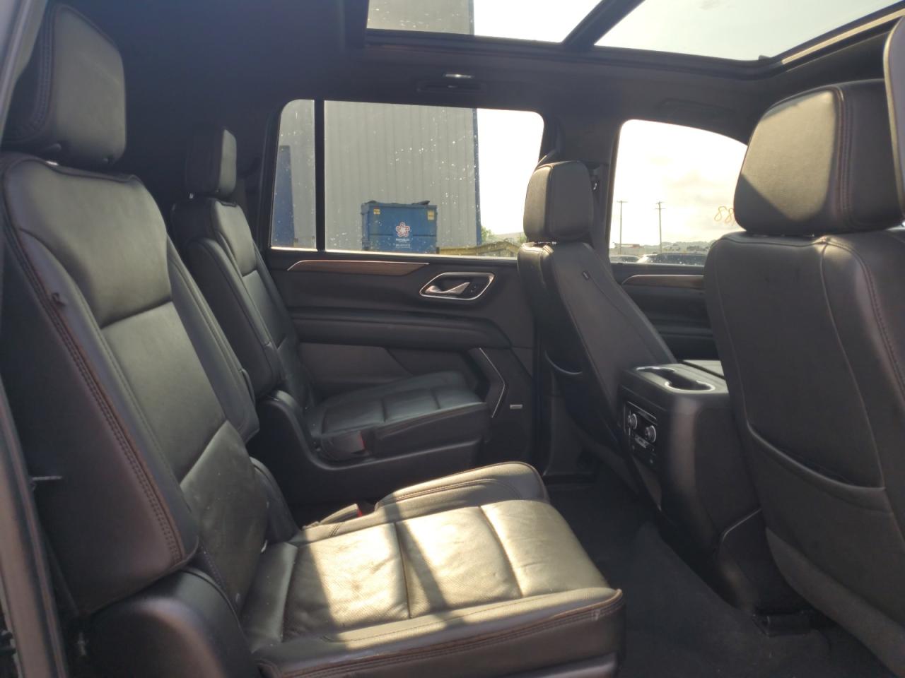 2022 Chevrolet Suburban K1500 High Country VIN: 1GNSKGKL4NR156040 Lot: 60403225