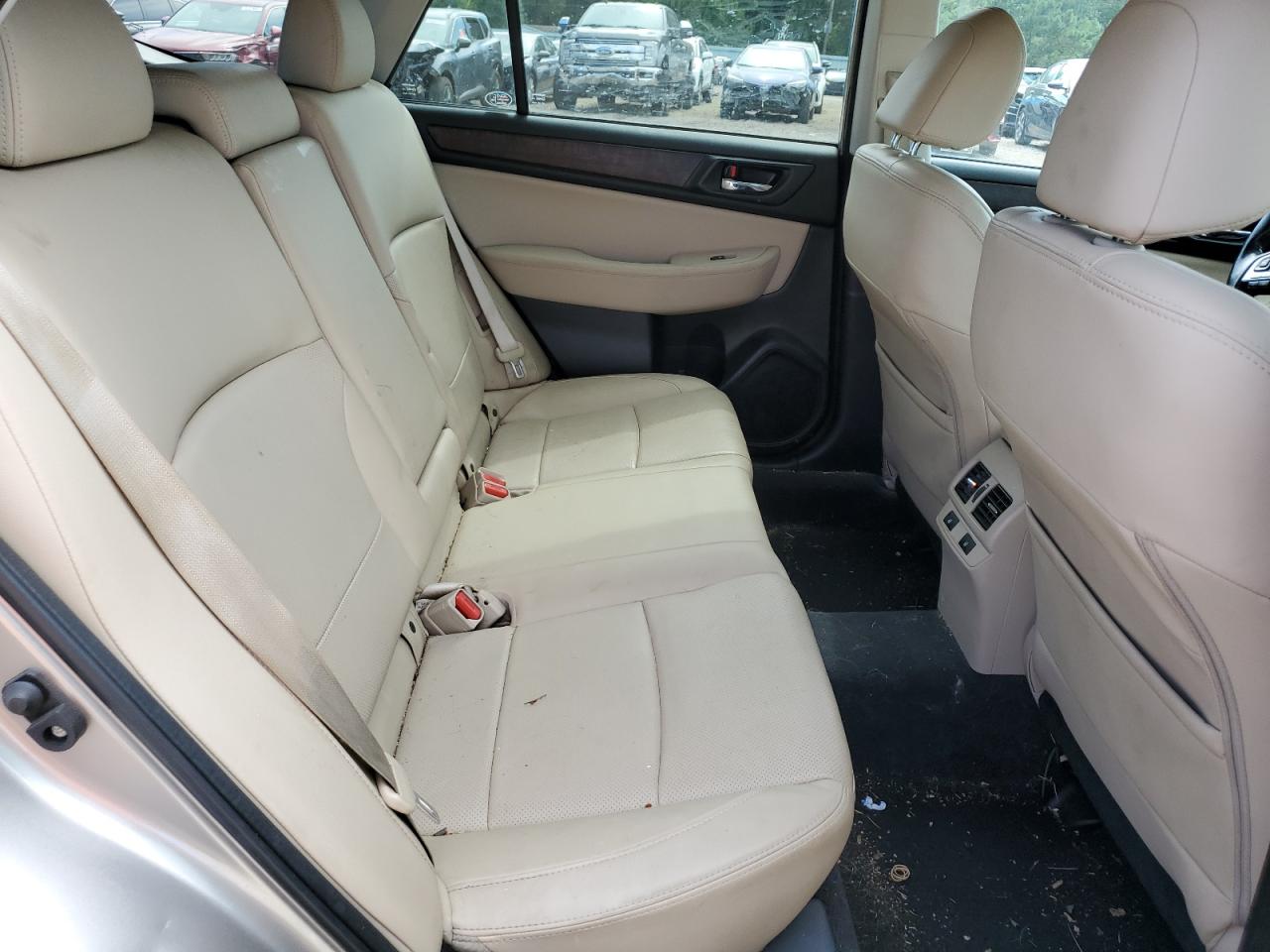 2017 Subaru Outback 2.5I Limited VIN: 4S4BSANCXH3233921 Lot: 61967725