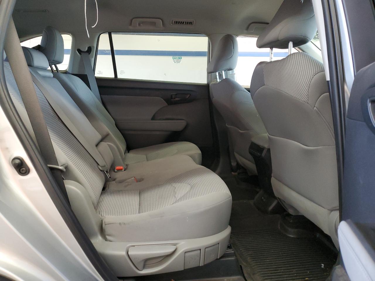 2022 Toyota Highlander L VIN: 5TDBZRBH9NS580990 Lot: 62736155