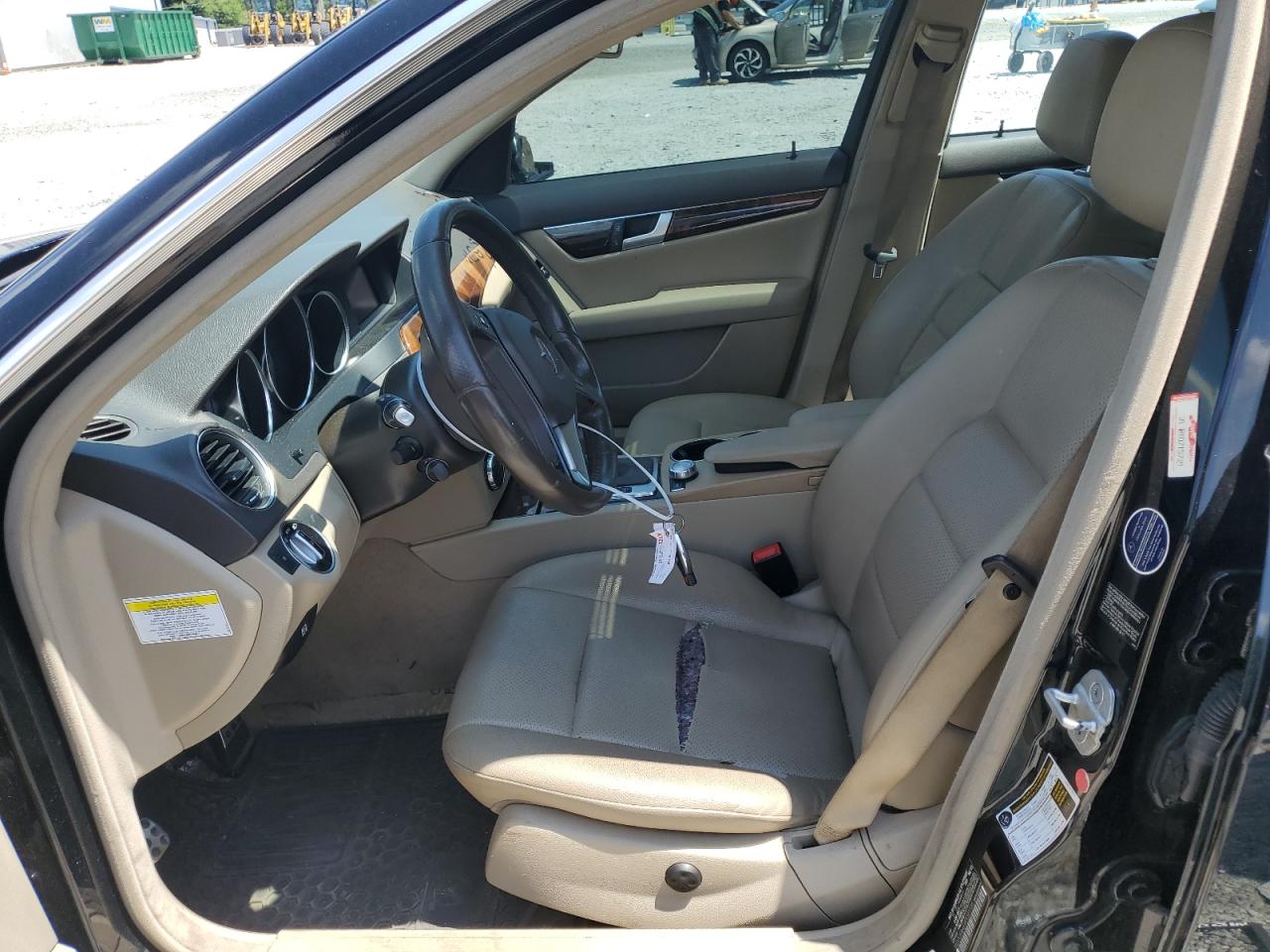 2014 Mercedes-Benz C 300 4Matic VIN: WDDGF8ABXER321936 Lot: 62744865