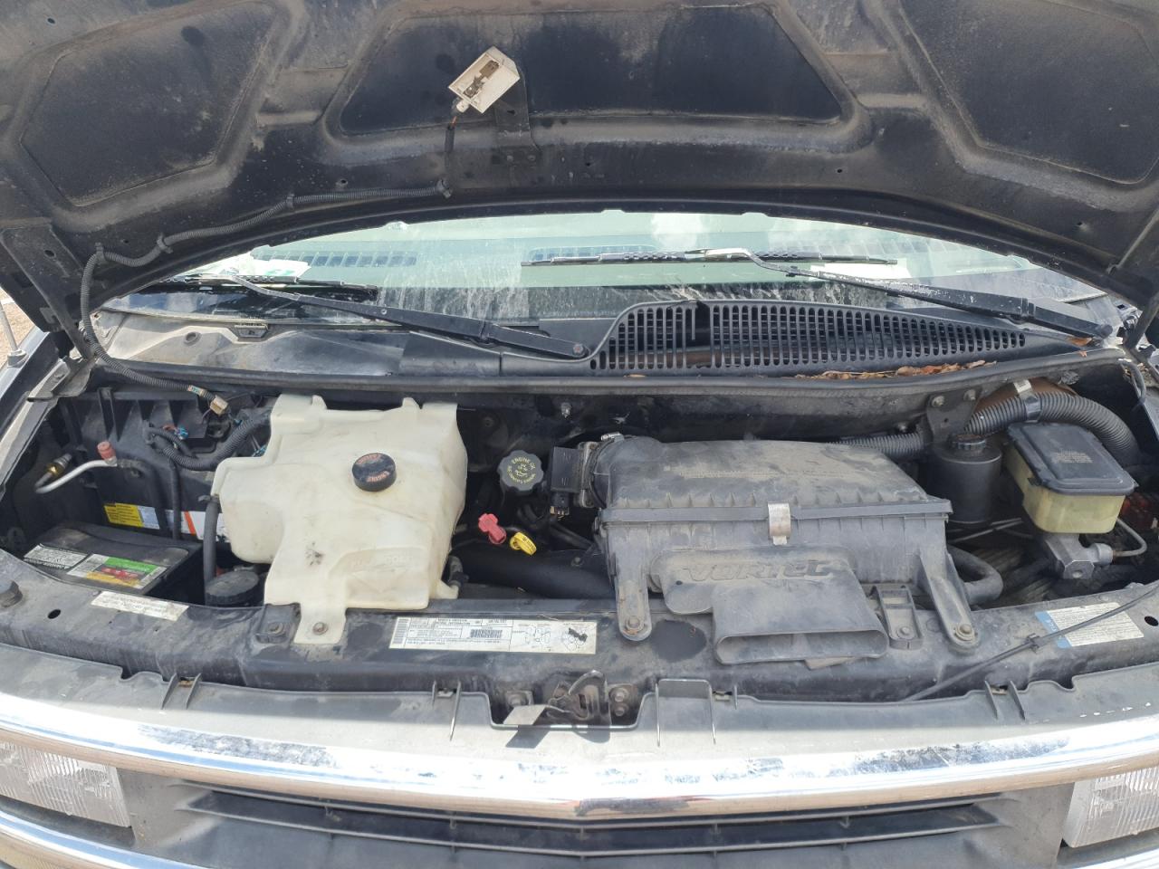 2000 Chevrolet Express G1500 VIN: 1GBFG15R9Y1170094 Lot: 59814765