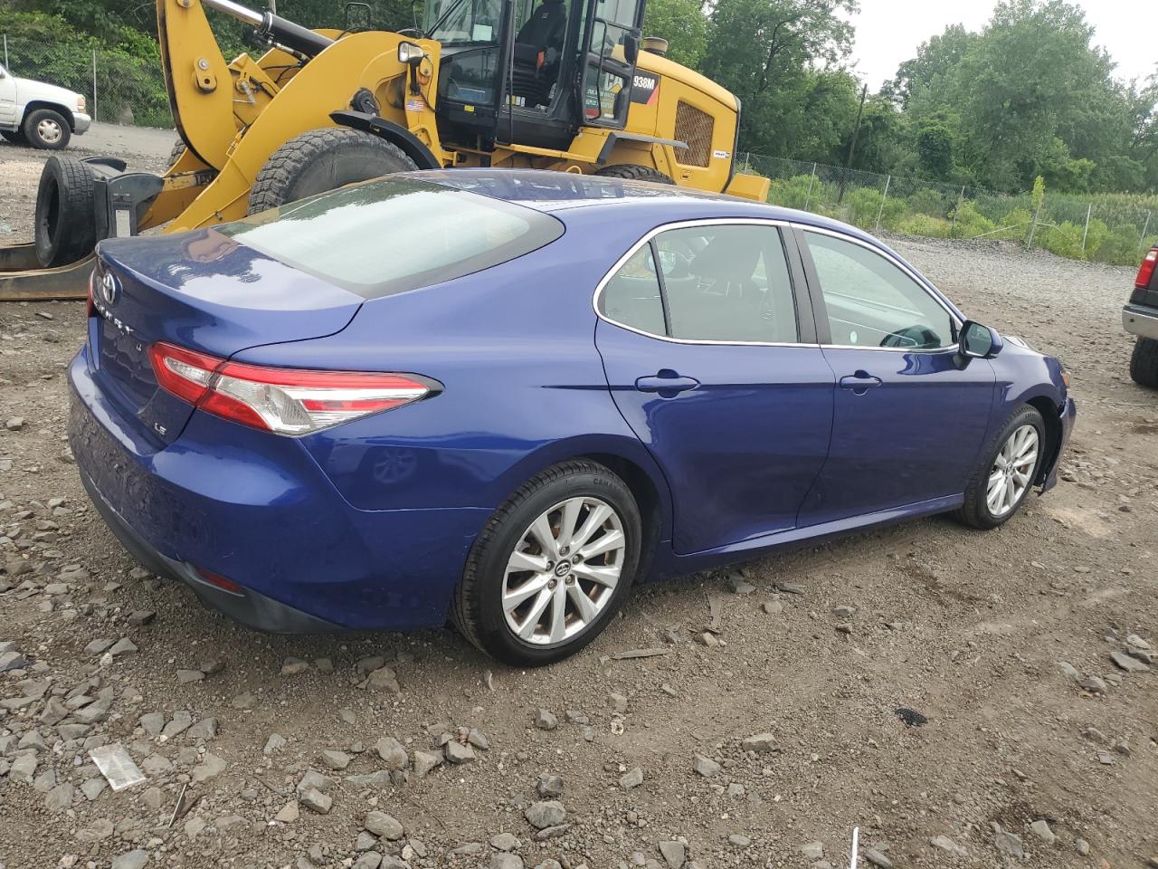 TOYOTA CAMRY 2018 VIN 4T1B11HK9JU611376 zdjęcie 3