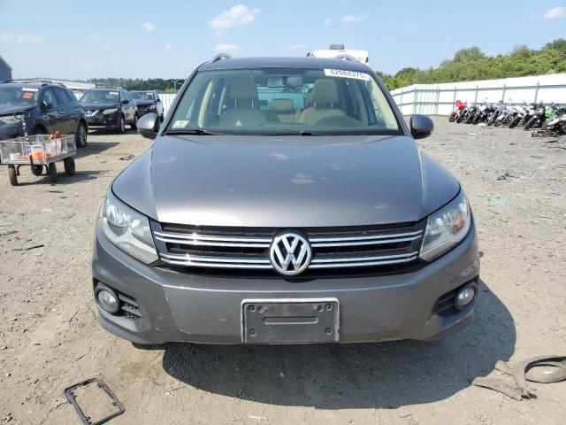  VOLKSWAGEN TIGUAN 2012 Gray