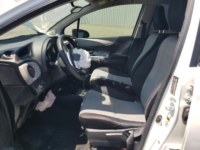  TOYOTA YARIS 2012 Белый