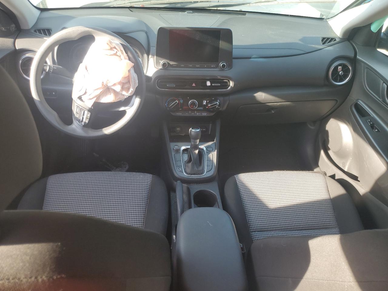2022 Hyundai Kona Sel VIN: KM8K22AB8NU769419 Lot: 62493365