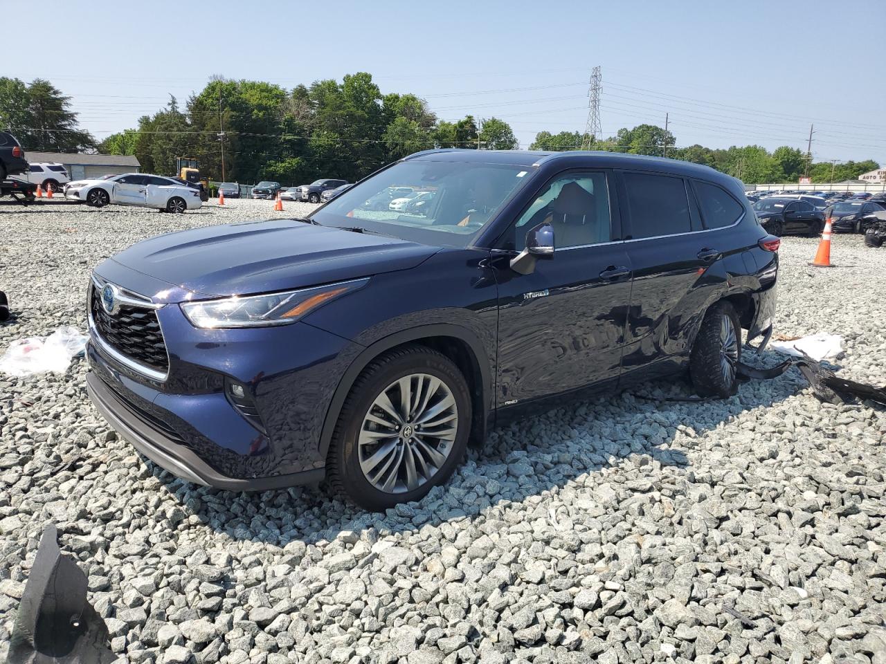 2021 Toyota Highlander Hybrid Platinum