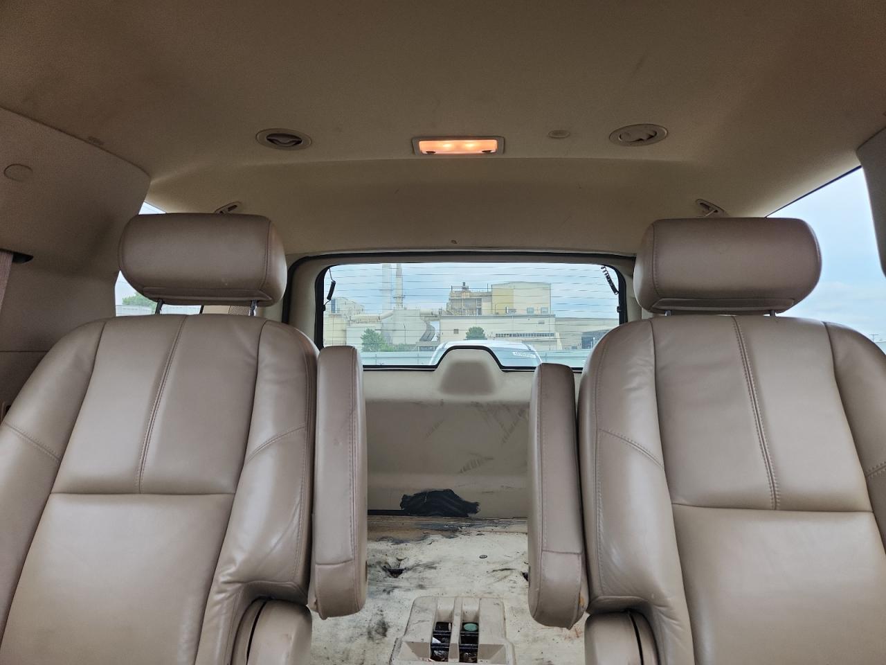 2008 GMC Yukon Denali VIN: 1GKFK638X8J131052 Lot: 59878025