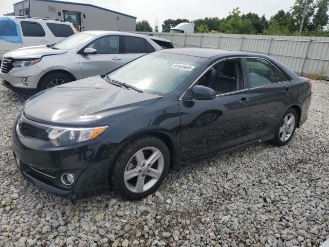Sedans TOYOTA CAMRY 2013 Granatowy
